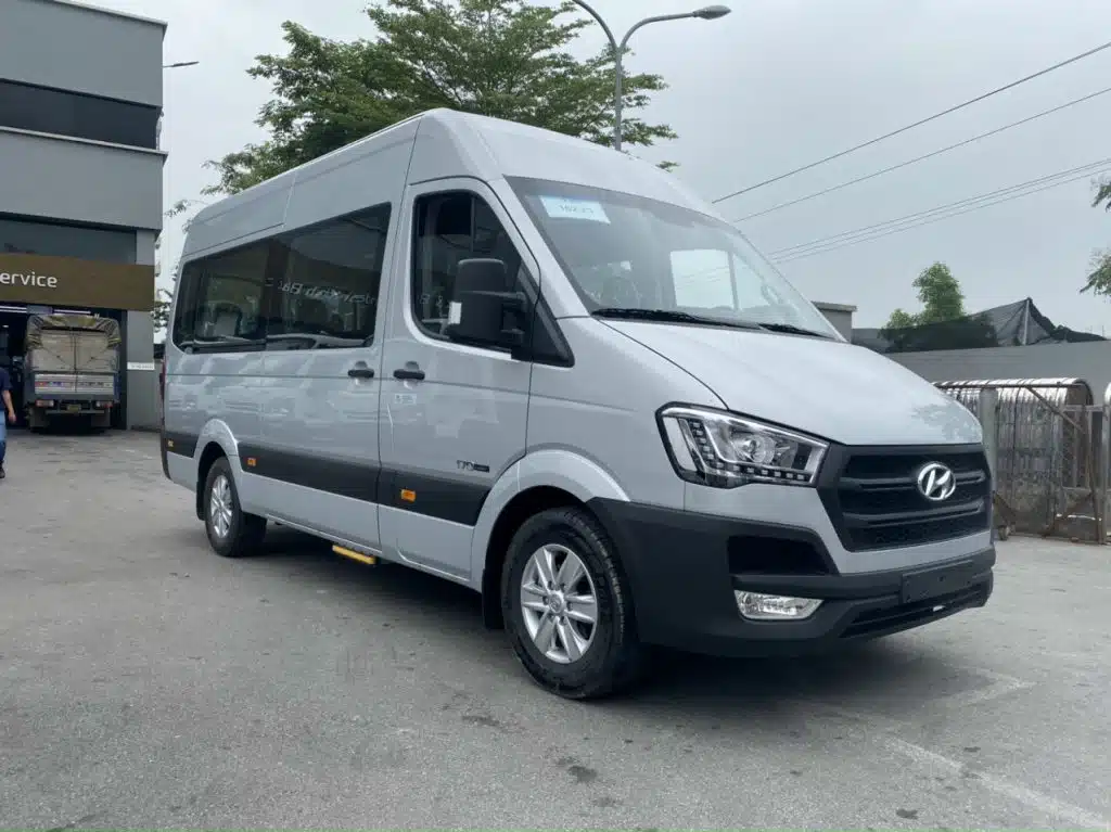 thuê xe 16 chỗ đi Hồ Cốc