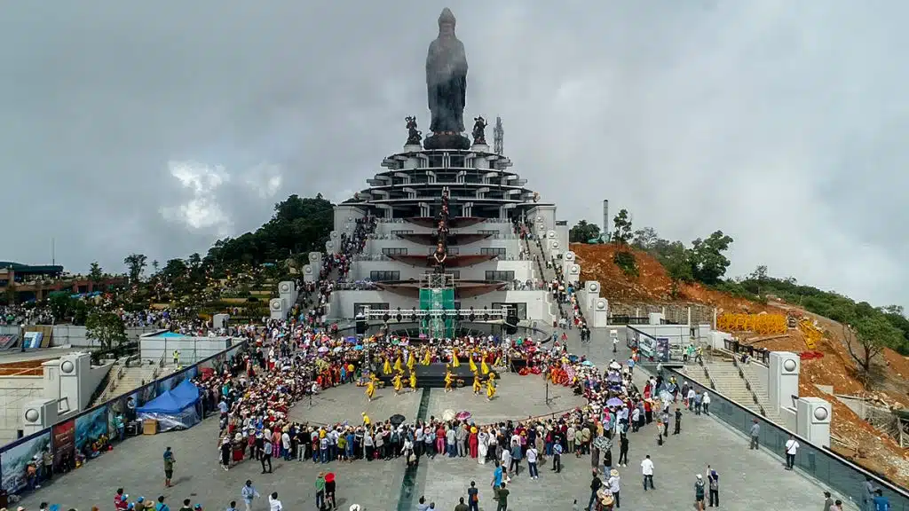 Đỉnh Núi Bà Đen Tây Ninh