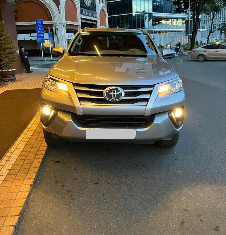 Thuê xe 7 chỗ đời mới