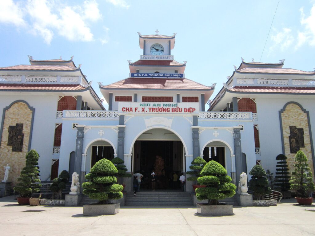 Thuê xe đi Cha Diệp