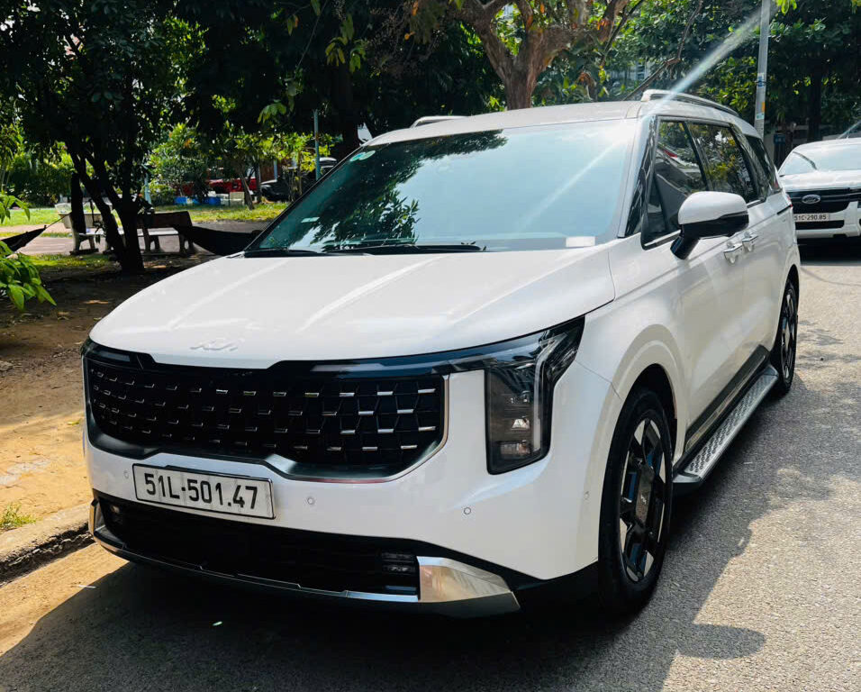 Ngoại Thất Kia Carnival
