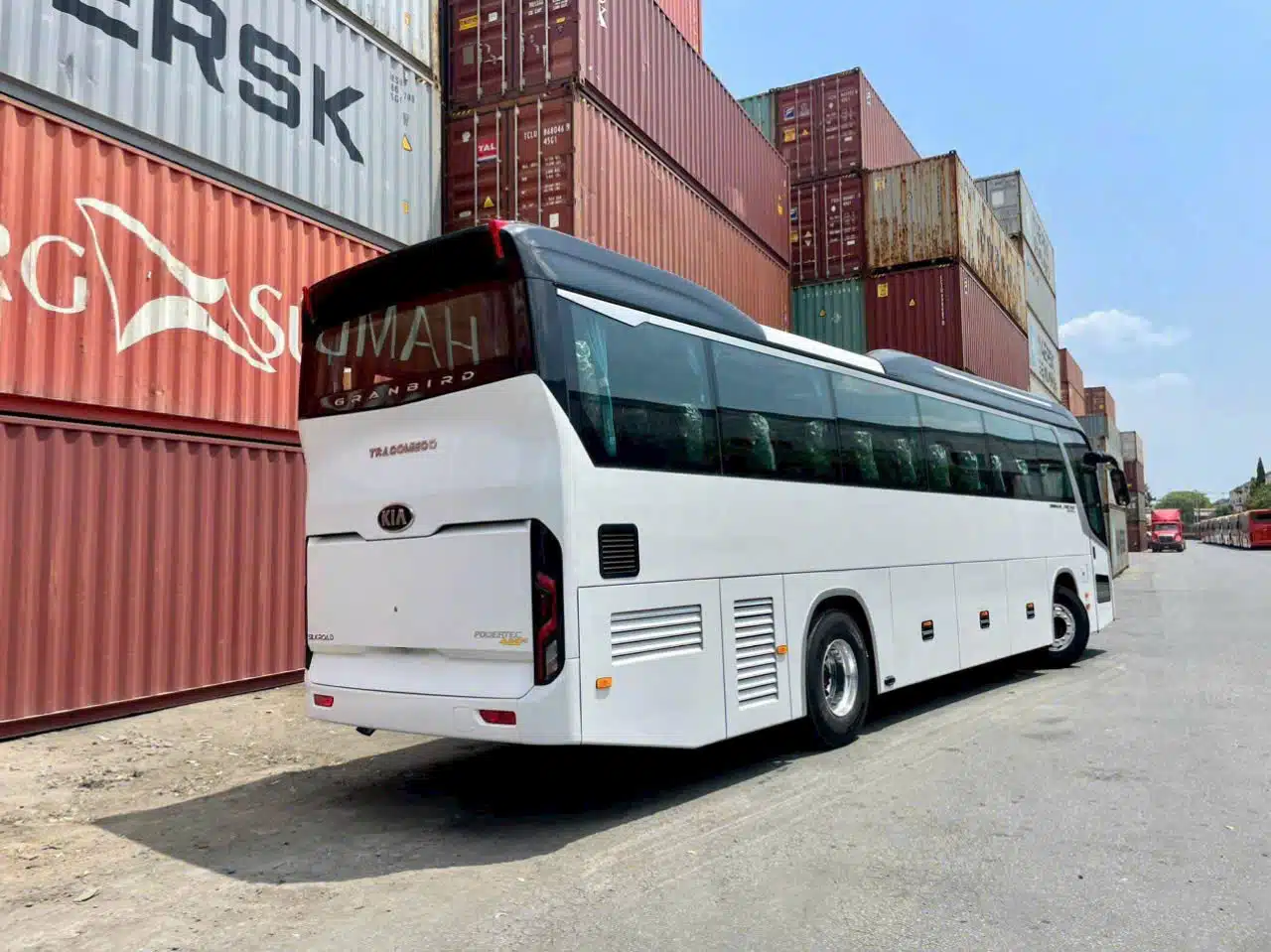thuê xe 45 chỗ đi Nha Trang
