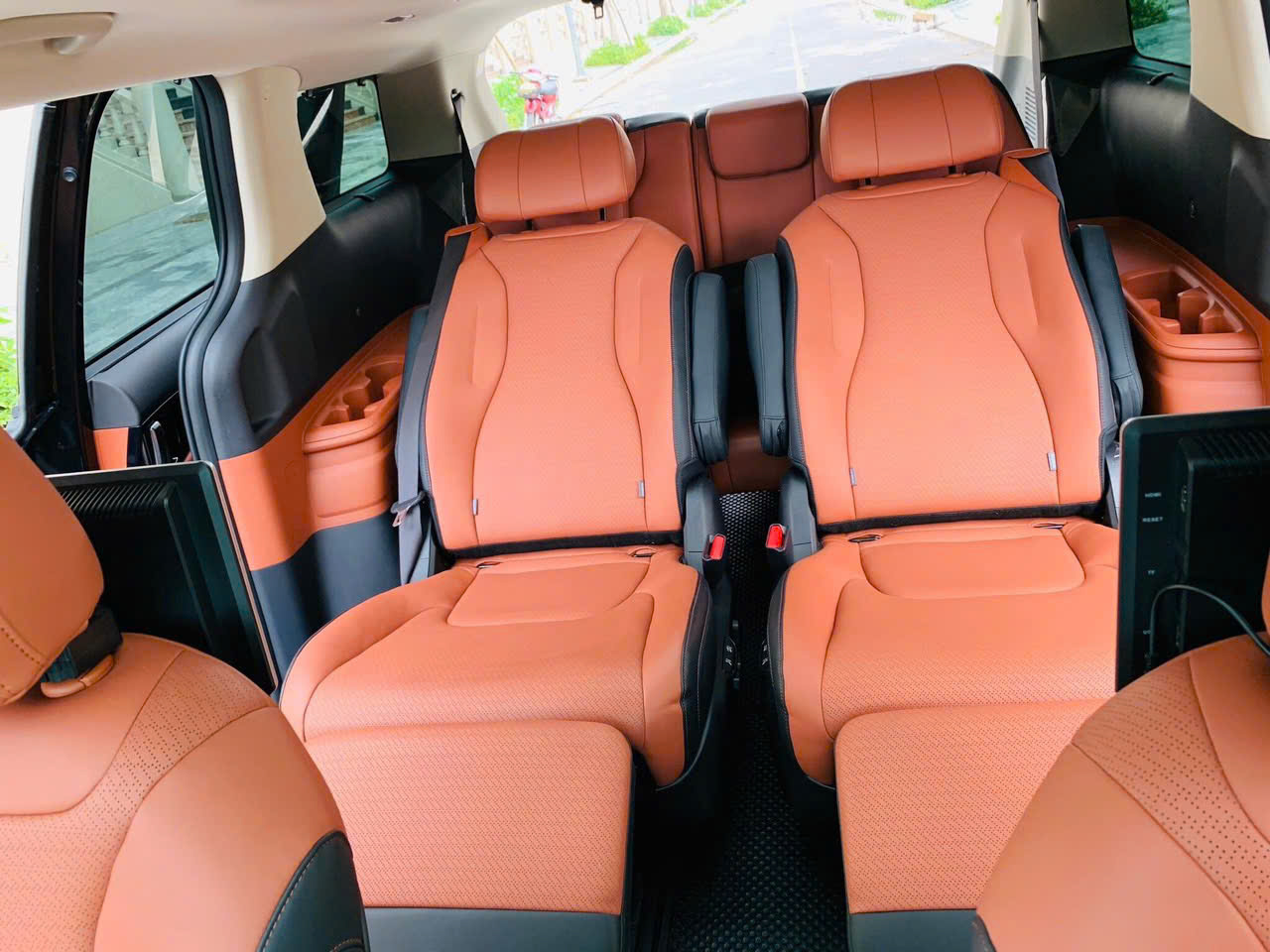 Nội thất Kia Carnival