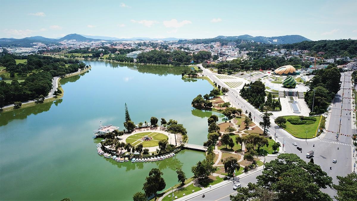 Hồ Xuân Hương Đà Lạt