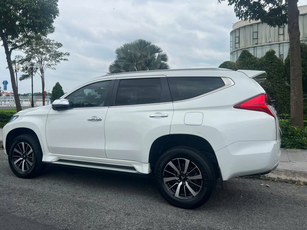 Thuê xe 7 chỗ quận 3