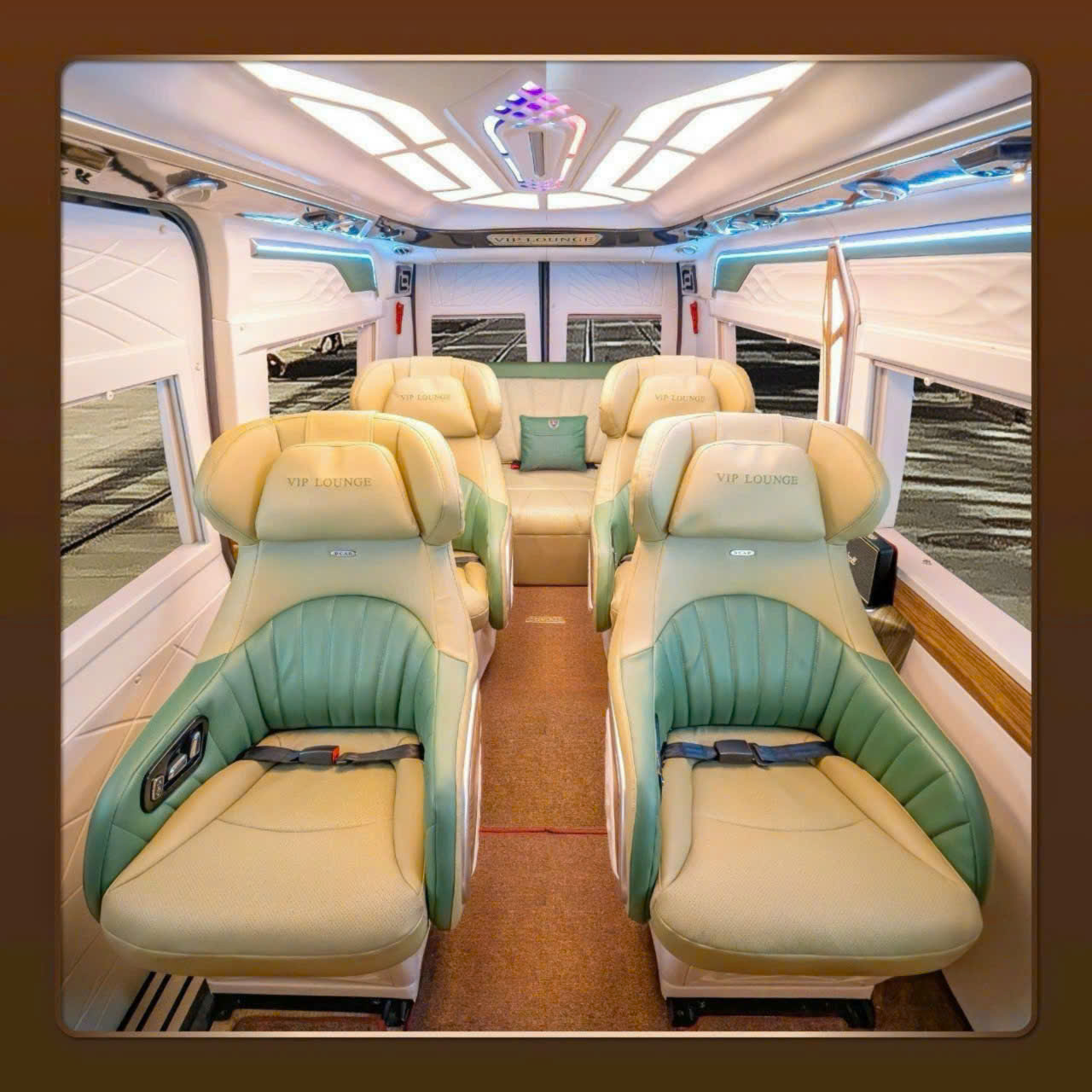 Thuê xe Vip