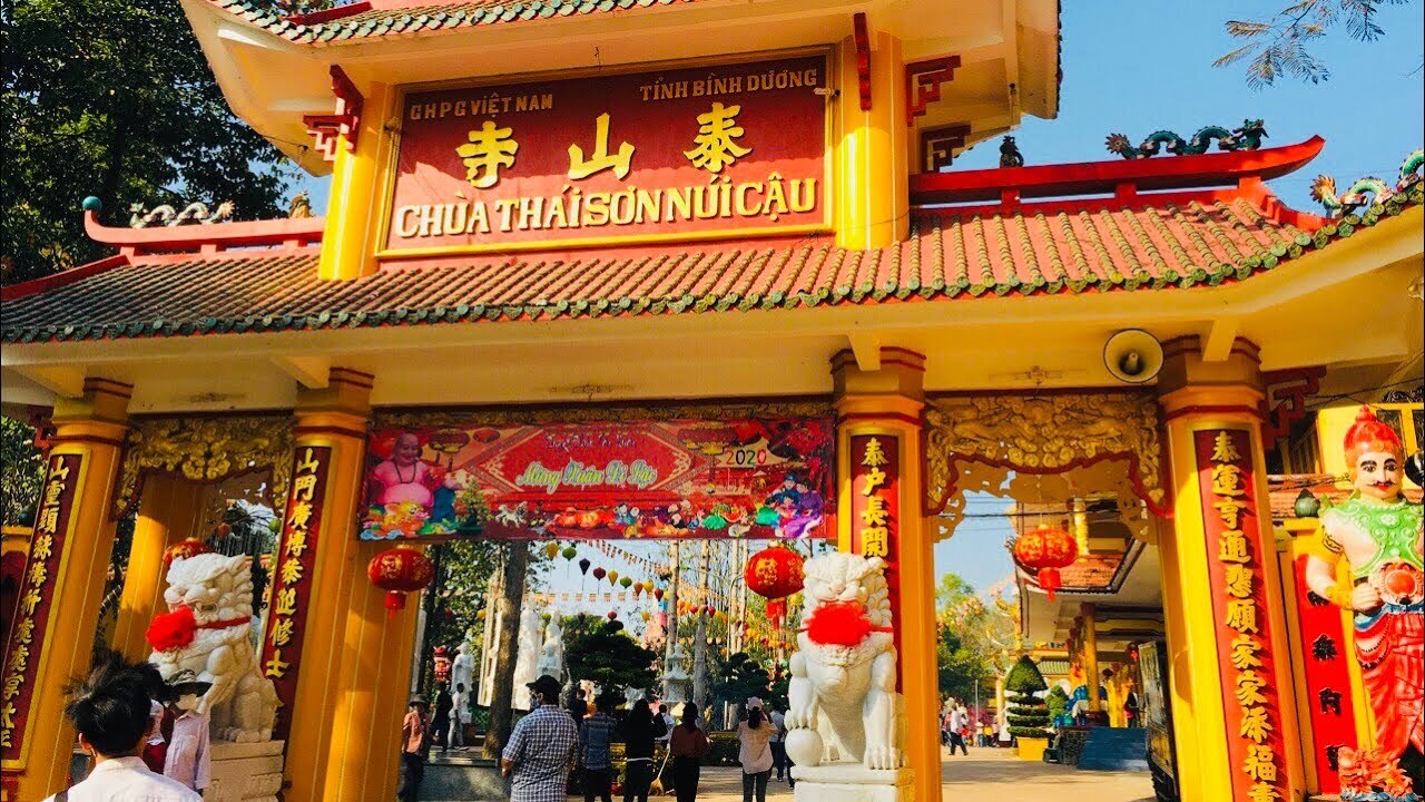Núi Cậu Chùa Thái Sơn