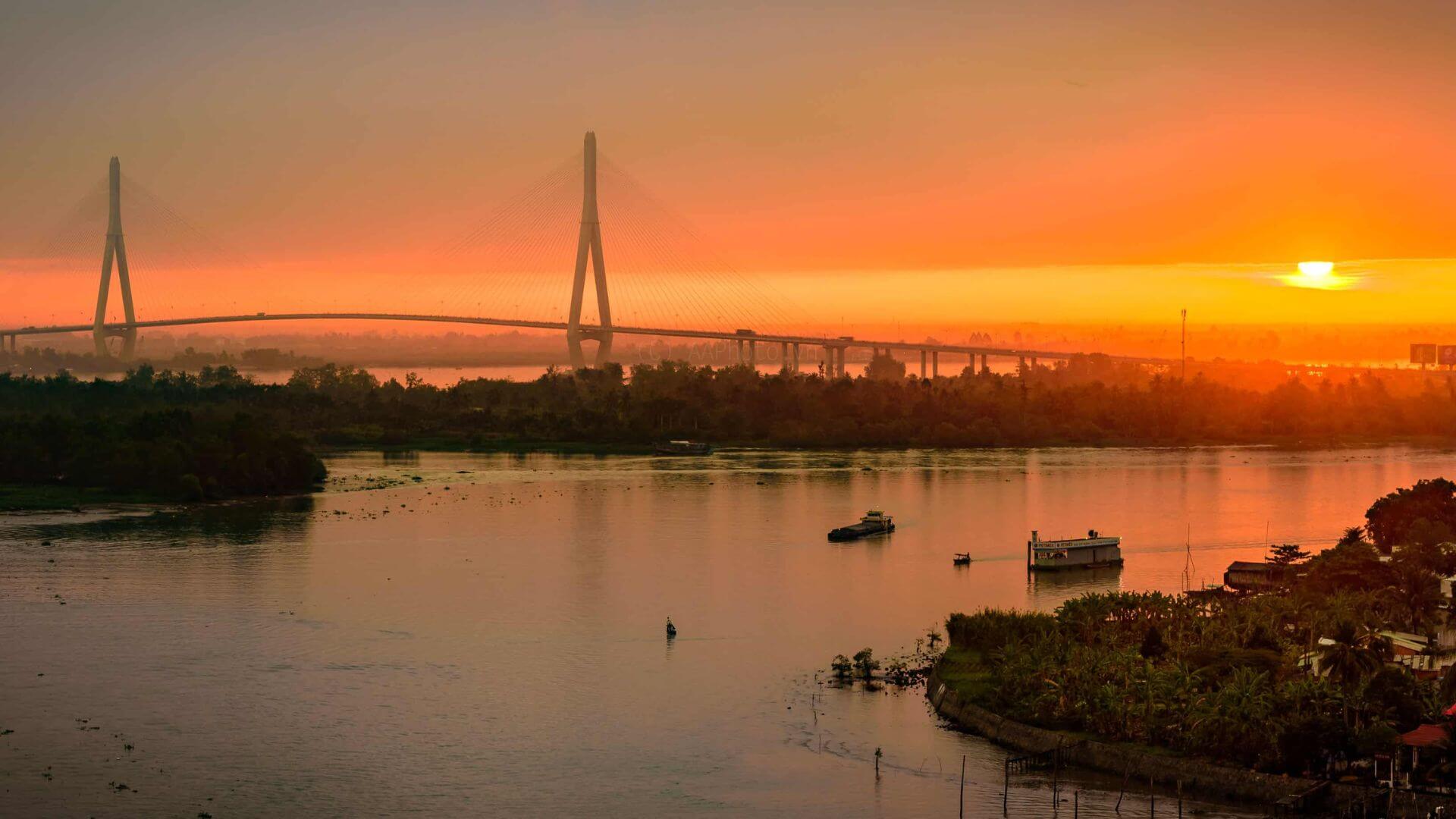 Thuê xe đi chợ nổi Cái Răng CT