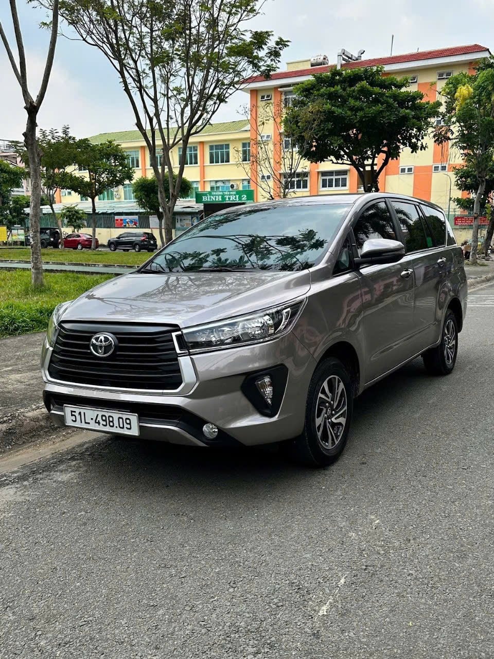 Thuê xe 7 chỗ innova