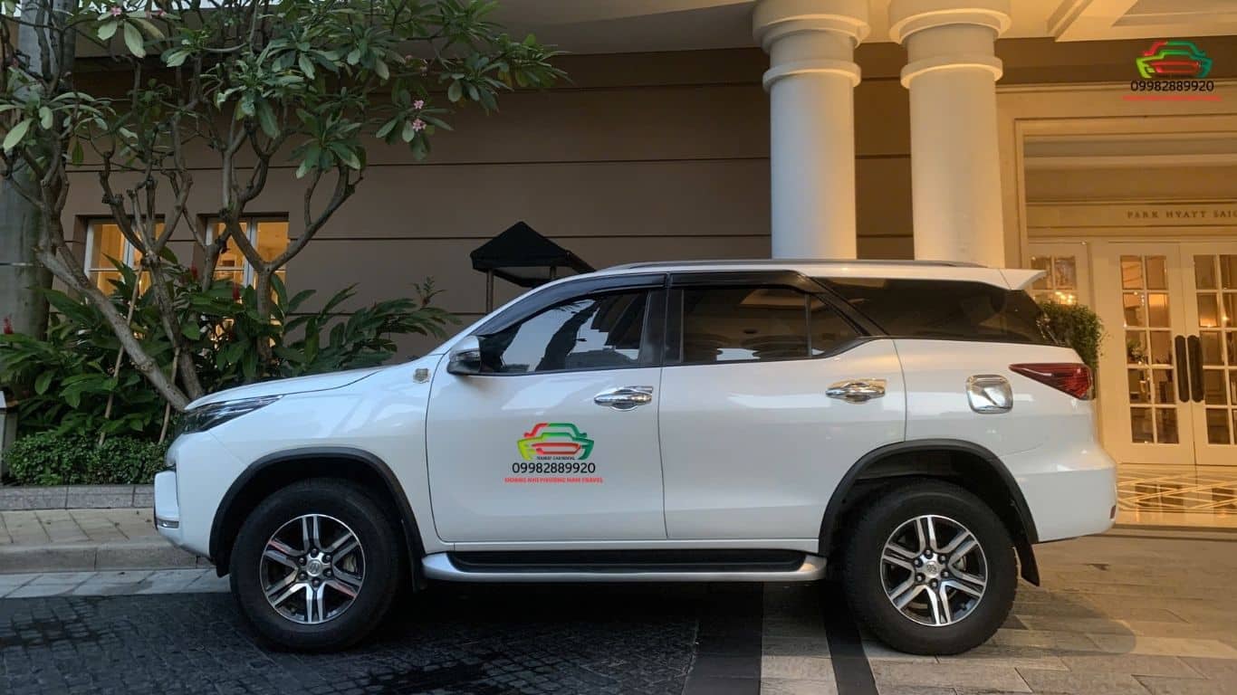 Thuê xe 7 chỗ fortuner