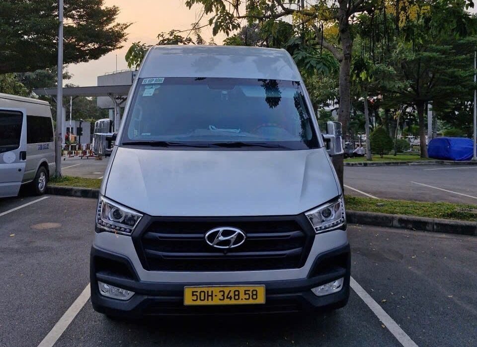 Thuê xe 16 chỗ solati đời mới