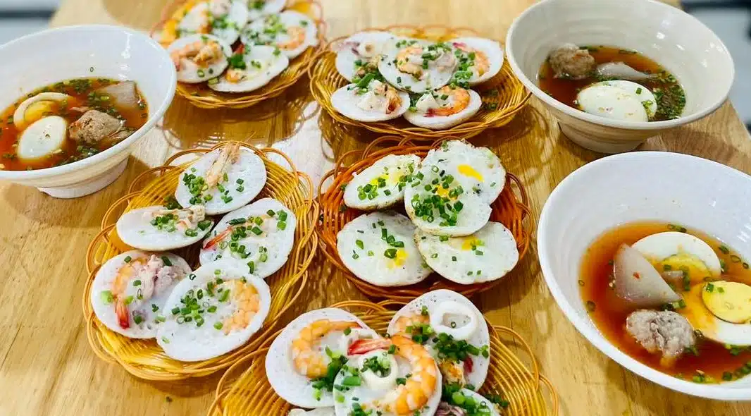 Bánh căn Phan Thiết.