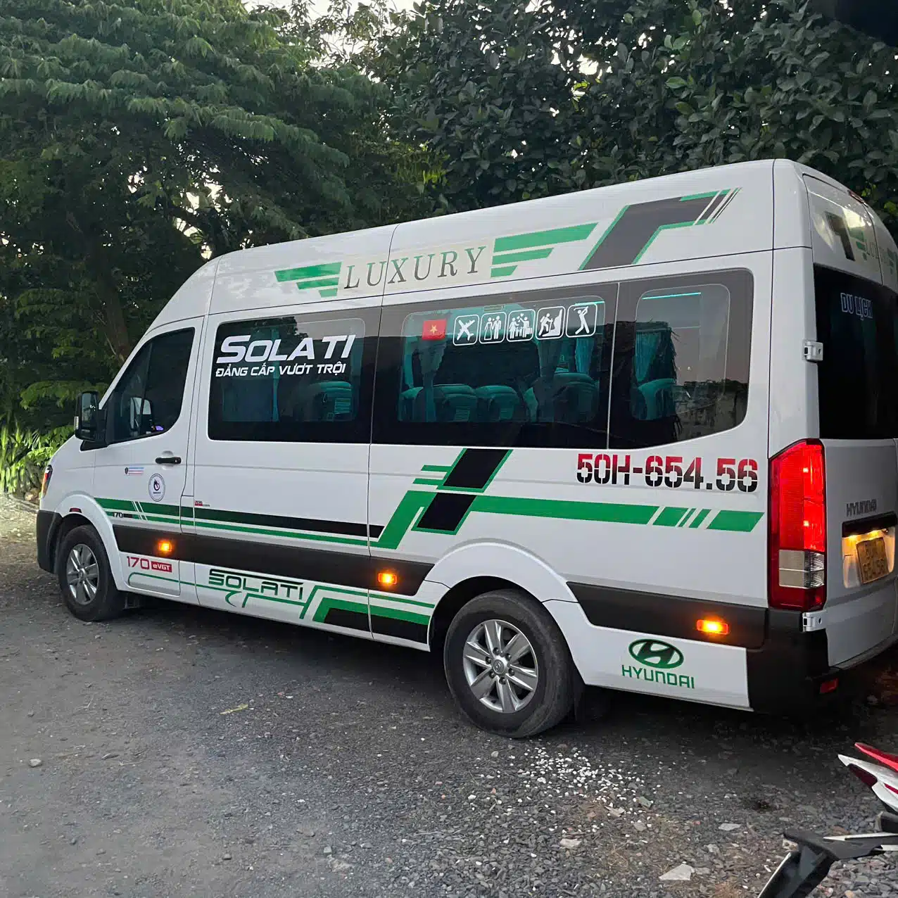 Thuê xe 16 chỗ solati đời mới