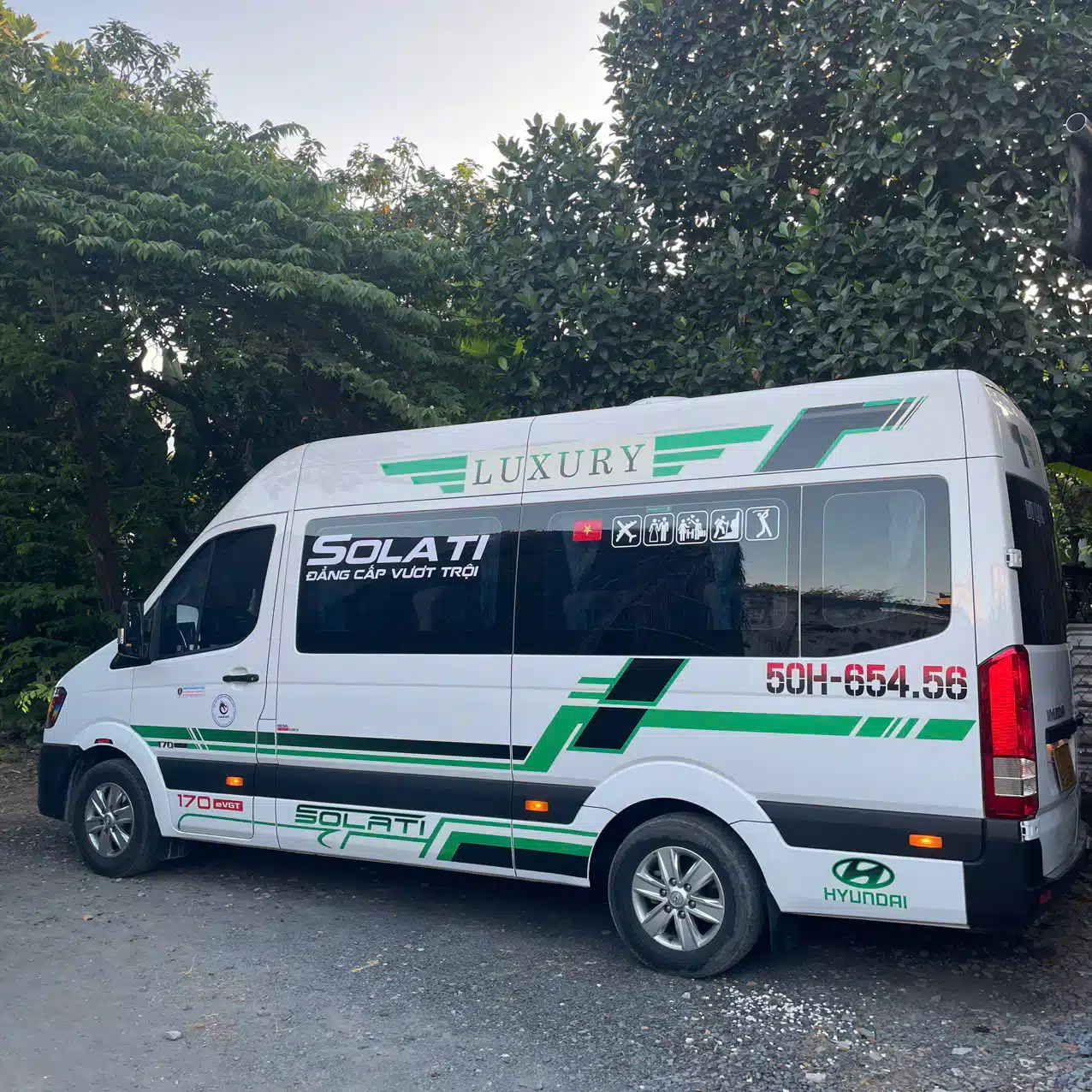 Thuê xe 16 chỗ đi Bến Tre Solati